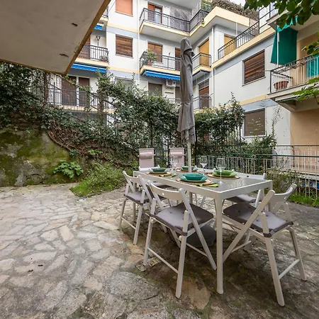 Апартаменты Casa Camelia Relax Vicino Al Mare *